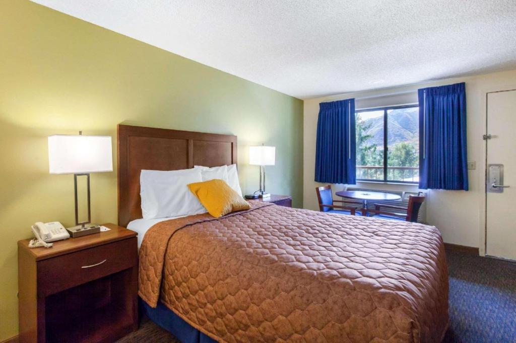 Rodeway Inn Glenwood Springs Zewnętrze zdjęcie